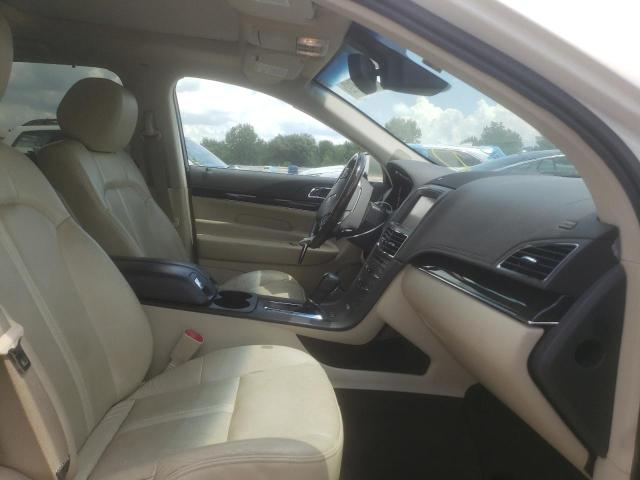 Photo 5 from auction – 2013 LINCOLN MKT with VIN 2LMHJ5AT0DBL52845