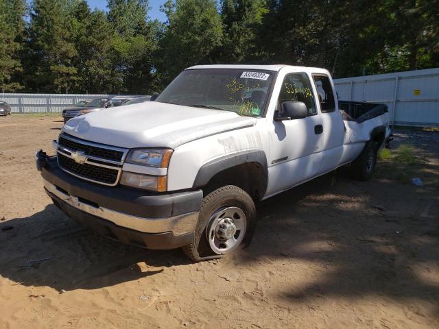 Photo 2 from auction – 2006 CHEVROLET SILVERADO with VIN 1GCHK29U56E218848