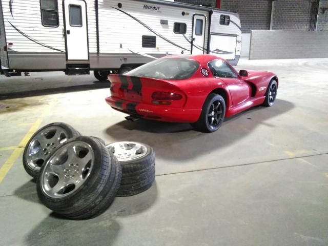 Photo 4 from auction – 1997 DODGE VIPER GTS with VIN 1B3ER69E3VV302522