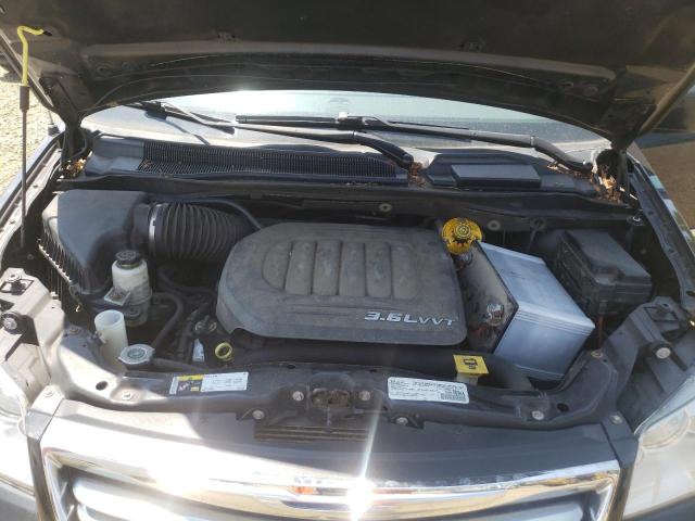 Photo 7 from auction – 2016 CHRYSLER TOWN & COU with VIN 2C4RC1BG8GR111815