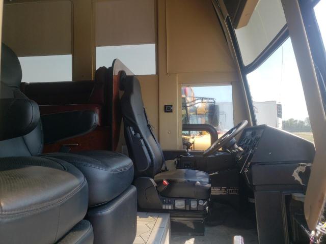 Photo 5 from auction – 1998 PREV MOTORHOME with VIN 2PCV3349XW1012161