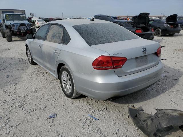 Photo 3 from auction – 2014 VOLKSWAGEN PASSAT S with VIN 1VWAS7A3XEC118964
