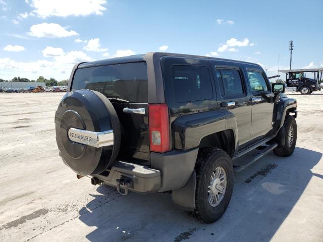 Photo 4 from auction – 2006 HUMMER H3 with VIN 5GTDN136268285196