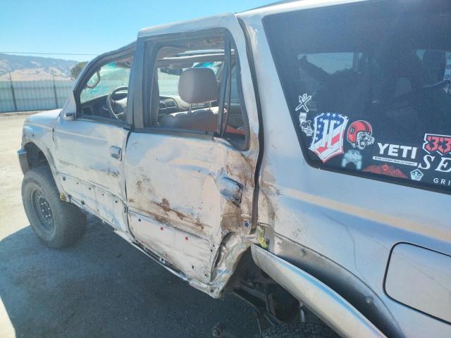 Photo 10 from auction – 2000 TOYOTA 4RUNNER LI with VIN JT3HN87R3Y9035294