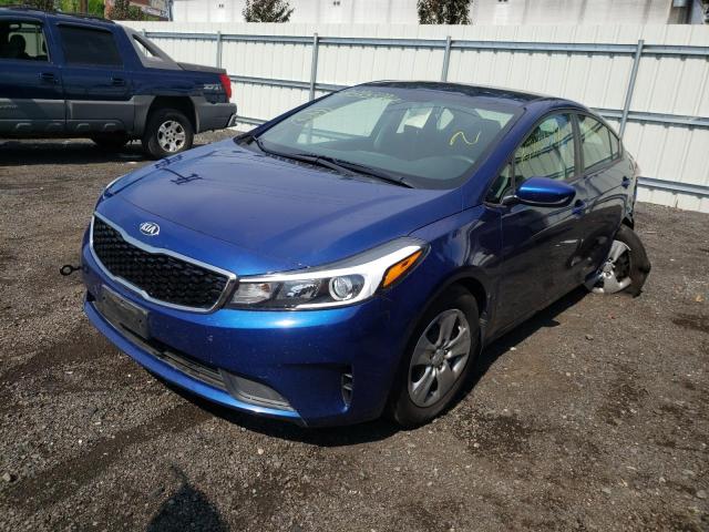 Photo 2 from auction – 2017 KIA FORTE LX with VIN 3KPFK4A7XHE140194