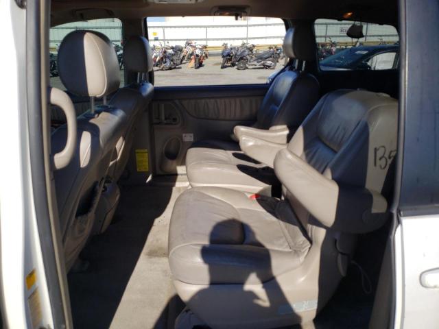 Photo 6 from auction – 2005 TOYOTA SIENNA XLE with VIN 5TDZA22C95S237355