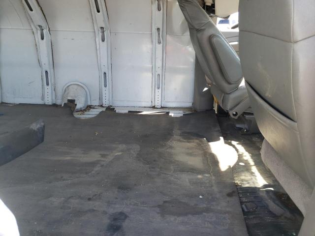 Photo 6 from auction – 2004 CHEVROLET EXPRESS G2 with VIN 1GCFG29X141124750