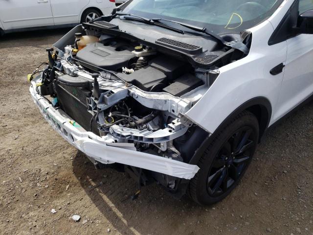 Photo 9 from auction – 2017 FORD ESCAPE SE with VIN 1FMCU0G91HUE16385