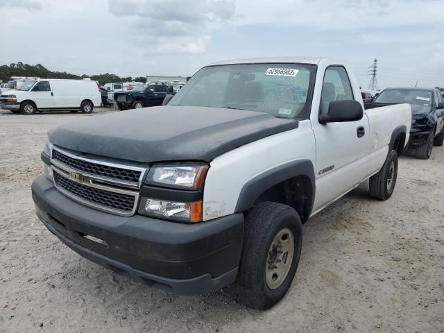Photo 2 from auction – 2004 CHEVROLET SILVERADO with VIN 1GCHC24U04E209718