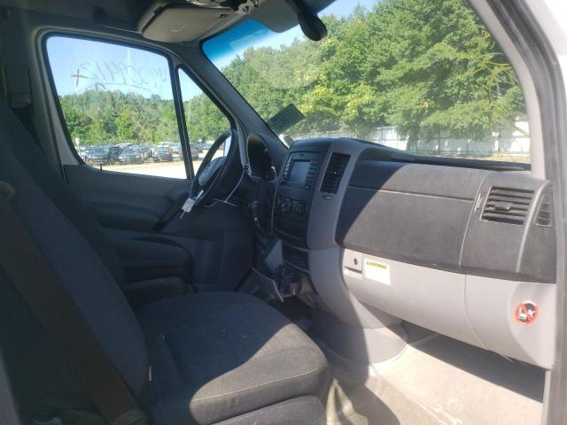 Photo 5 from auction – 2017 MERCEDES-BENZ SPRINTER 2 with VIN WD3PE7CD4HP522988