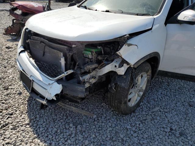 Photo 9 from auction – 2015 KIA SORENTO LX with VIN 5XYKT3A68FG590102