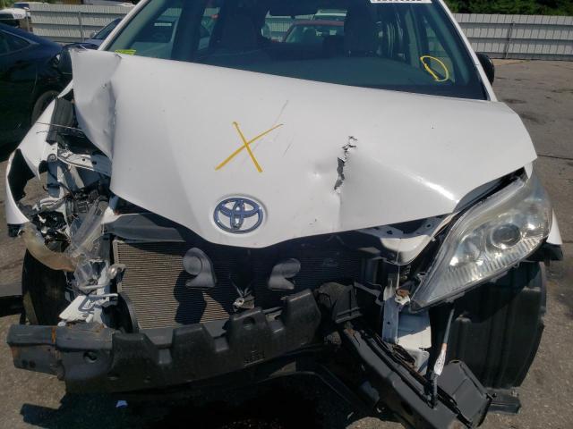 Photo 9 from auction – 2015 TOYOTA SIENNA with VIN 5TDZK3DC4FS580656