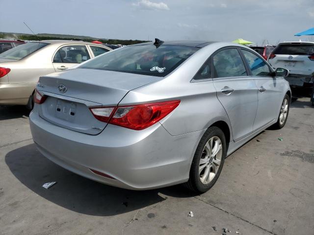 Photo 4 from auction – 2012 HYUNDAI SONATA SE with VIN 5NPEC4AC7CH456954