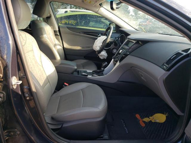 Photo 5 from auction – 2011 HYUNDAI SONATA SE with VIN 5NPEC4AC8BH241842