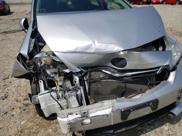 Photo 9 from auction – 2012 TOYOTA PRIUS V with VIN JTDZN3EU0C3170657