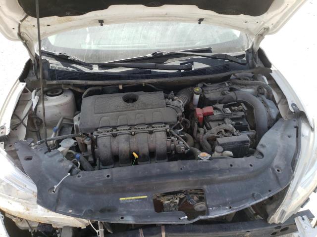 Photo 7 from auction – 2015 NISSAN SENTRA S with VIN 3N1AB7AP0FL695100