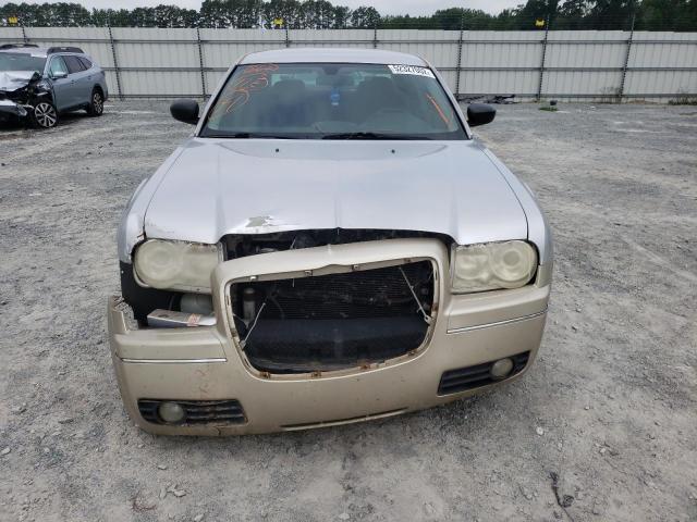 Photo 9 from auction – 2005 CHRYSLER 300 with VIN 2C3JA43R75H645173