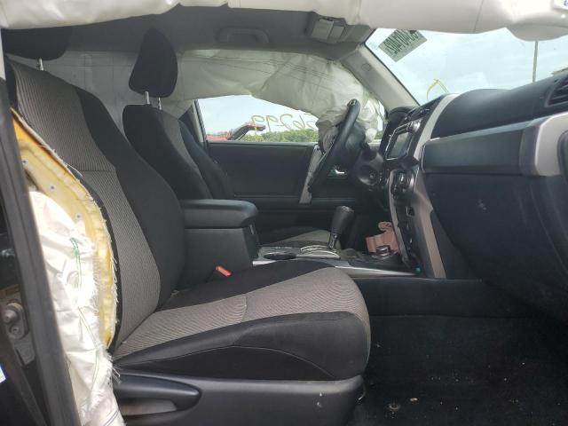 Photo 5 from auction – 2019 TOYOTA 4RUNNER SR with VIN JTEBU5JR6K5673688