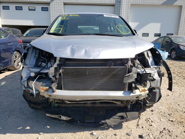 Photo 9 from auction – 2016 HONDA CR-V LX with VIN 2HKRM4H35GH647878