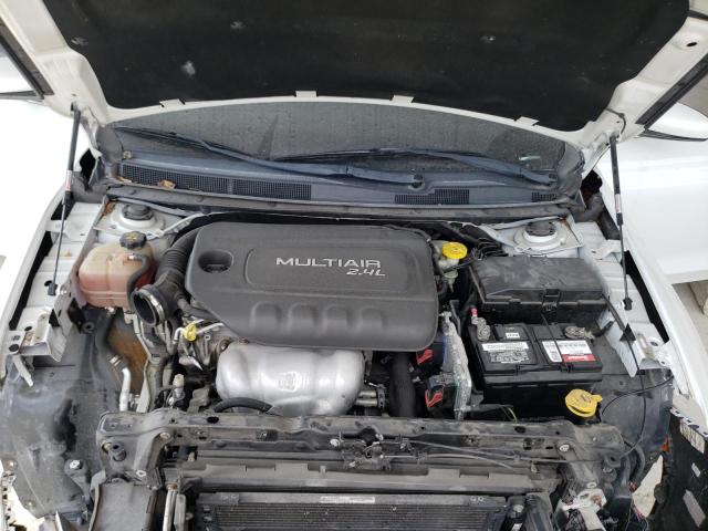 Photo 7 from auction – 2015 CHRYSLER 200 LIMITE with VIN 1C3CCCAB2FN633265