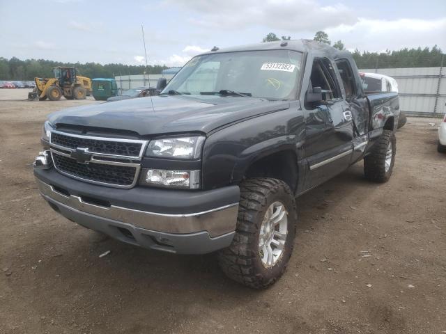Photo 2 from auction – 2003 CHEVROLET SILVERADO with VIN 2GCEK19T631184887