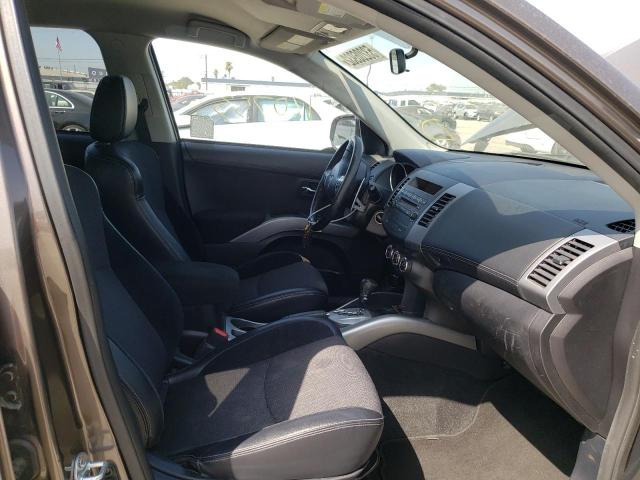 Photo 5 from auction – 2011 MITSUBISHI OUTLANDER with VIN JA4JS4AX7BU022178