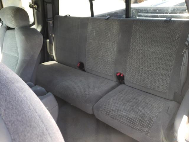 Photo 6 from auction – 2002 FORD F150 with VIN 1FTRX17272NA37746