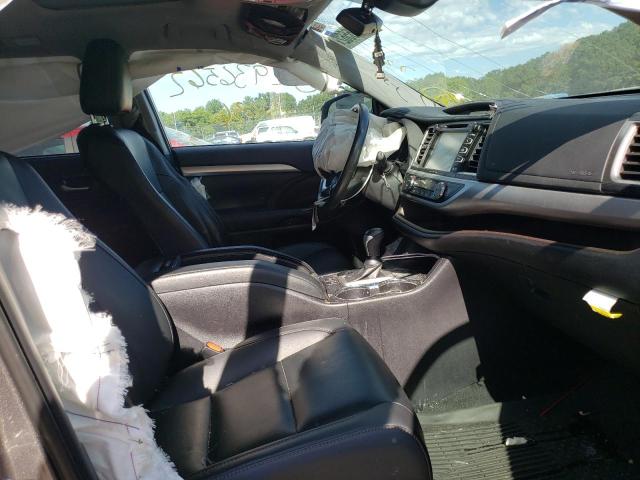 Photo 5 from auction – 2019 TOYOTA HIGHLANDER with VIN 5TDJZRFH7KS602891