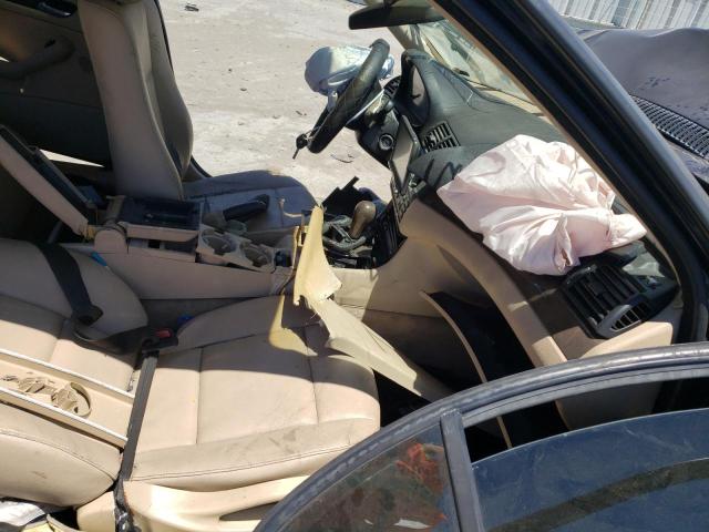 Photo 5 from auction – 2004 BMW 325 I with VIN WBAET374X4NJ43485