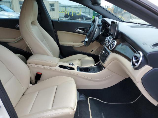 Photo 5 from auction – 2016 MERCEDES-BENZ CLA 250 with VIN WDDSJ4EB3GN355609