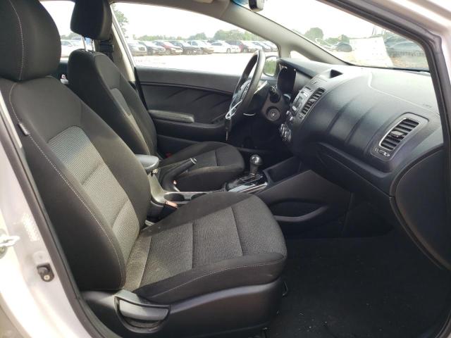 Photo 5 from auction – 2017 KIA FORTE LX with VIN 3KPFK4A77HE056978