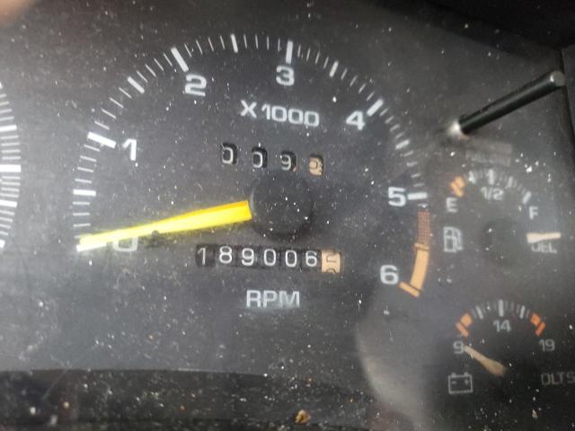 Photo 8 from auction – 1997 GMC JIMMY with VIN 1GKDT13W6V2568641