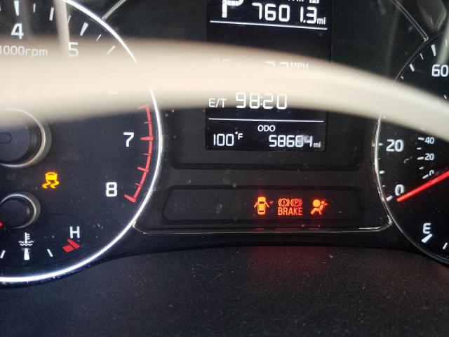 Photo 8 from auction – 2017 KIA FORTE LX with VIN 3KPFK4A79HE043312