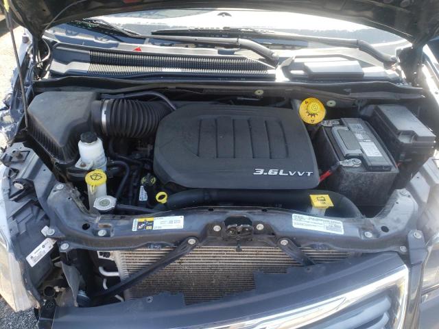 Photo 7 from auction – 2016 CHRYSLER TOWN & COU with VIN 2C4RC1HG6GR199464