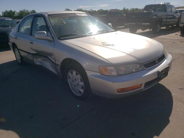HONDA ACCORD 1996 with VIN 1HGCD563XTA293275 - Photo from auction
