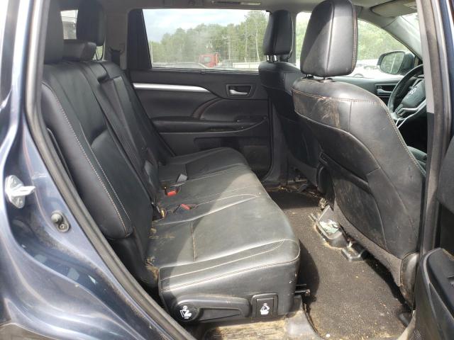 Photo 6 from auction – 2018 TOYOTA HIGHLANDER with VIN 5TDJZRFH3JS898992