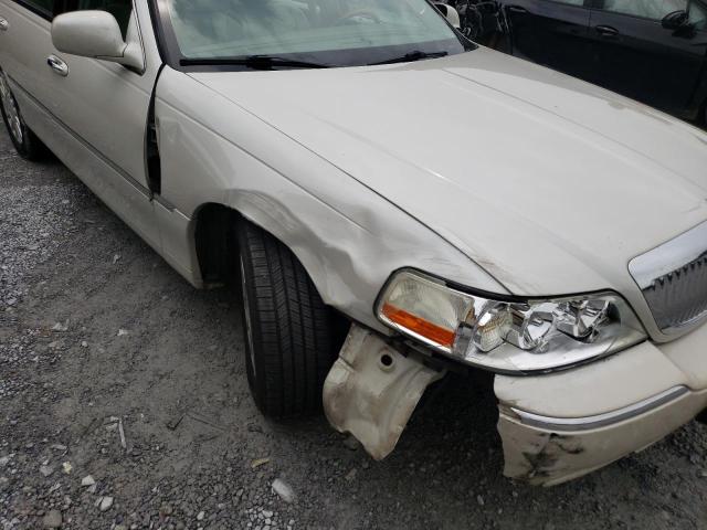 Photo 9 from auction – 2004 LINCOLN TOWN CAR U with VIN 1LNHM83W64Y644367