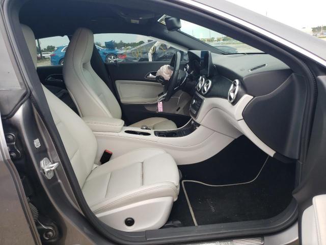 Photo 5 from auction – 2017 MERCEDES-BENZ CLA 250 with VIN WDDSJ4EB3HN418399
