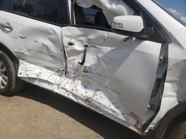 Photo 9 from auction – 2011 KIA SORENTO EX with VIN 5XYKUDA23BG154087