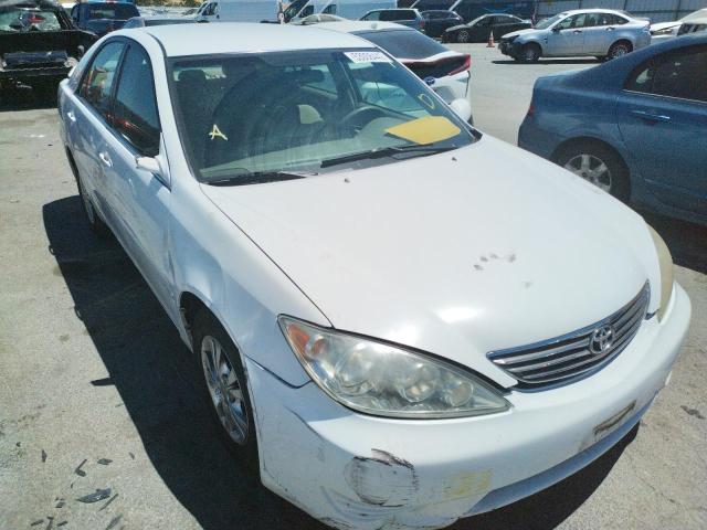 TOYOTA CAMRY LE 2005 with VIN 4T1BF30K85U620651 - Photo from auction