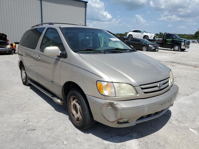 TOYOTA SIENNA LE 2002 with VIN 4T3ZF13C82U442833 - Photo from auction