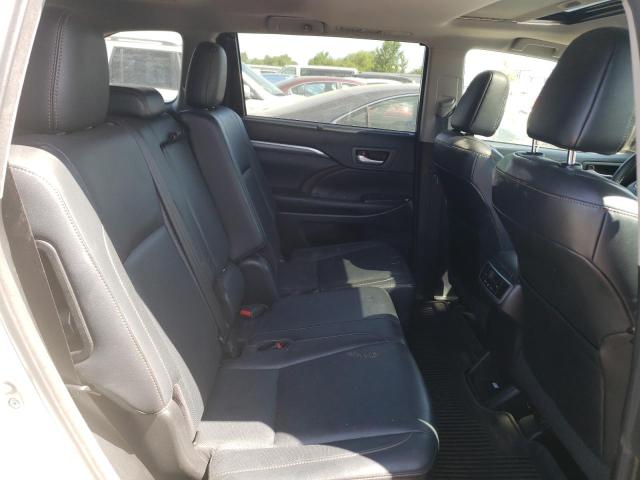 Photo 6 from auction – 2017 TOYOTA HIGHLANDER with VIN 5TDDZRFH8HS457303