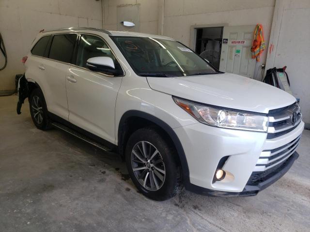 TOYOTA HIGHLANDER 2019 with VIN 5TDJZRFH1KS916245 - Photo from auction