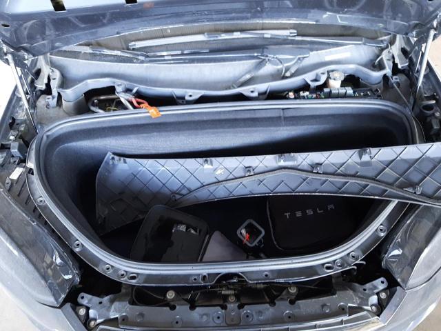 Photo 7 from auction – 2020 TESLA MODEL X with VIN 5YJXCDE22LF248862