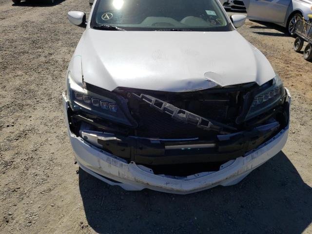 Photo 9 from auction – 2017 ACURA ILX PREMIU with VIN 19UDE2F77HA005691