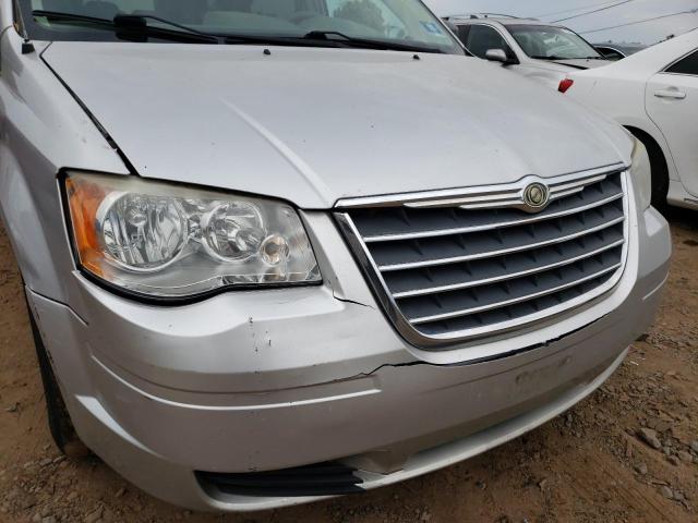 Photo 9 from auction – 2010 CHRYSLER TOWN & COU with VIN 2A4RR4DE3AR206652