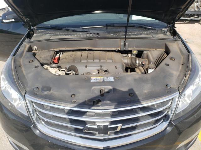 Photo 7 from auction – 2017 CHEVROLET TRAVERSE L with VIN 1GNKRGKD6HJ224815