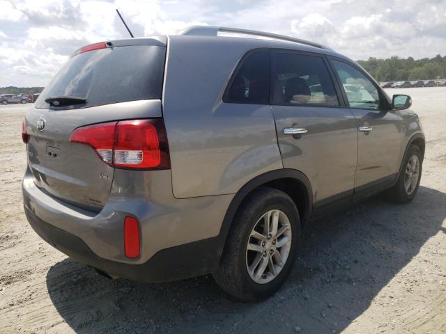 Photo 4 from auction – 2015 KIA SORENTO LX with VIN 5XYKT4A71FG640028