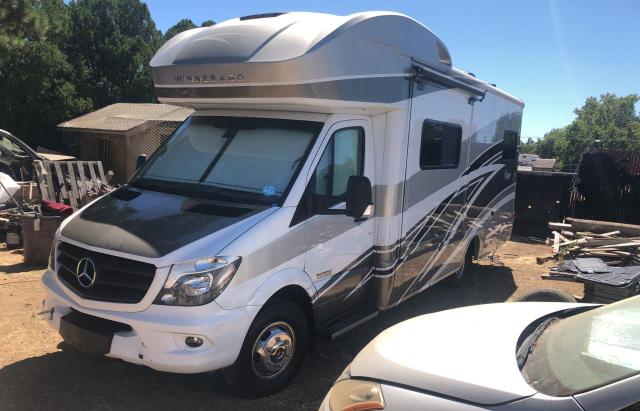 Photo 2 from auction – 2017 WINNEBAGO ALL MODELS with VIN 8BNPF4CC4GE123775