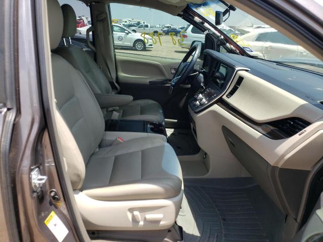 Photo 5 from auction – 2016 TOYOTA SIENNA XLE with VIN 5TDYK3DC7GS708322